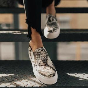 Snake print Slip on sneaker